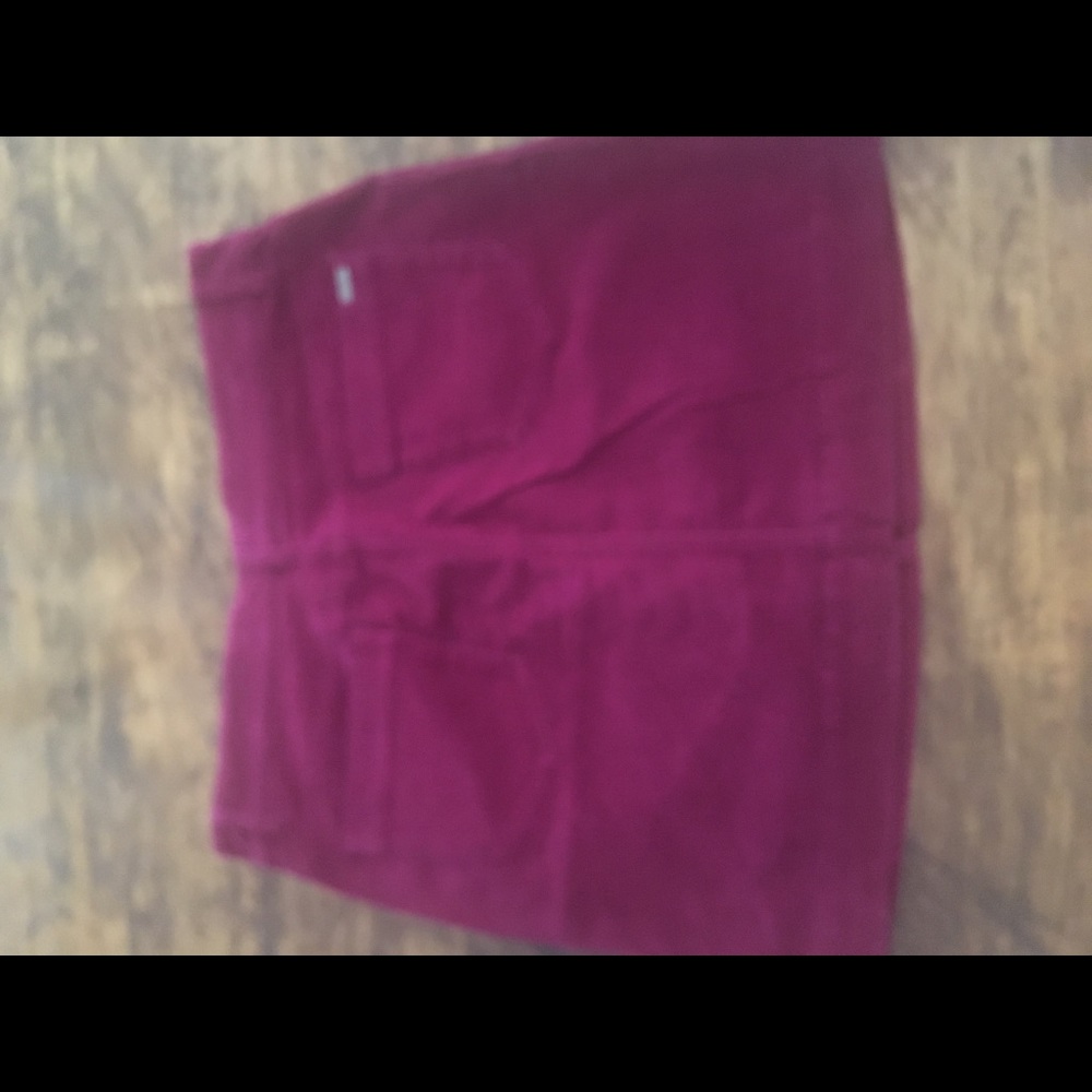 Miniskirt - Picture 4 of 4